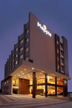 Mapple Adhwryou Pune - Image 1