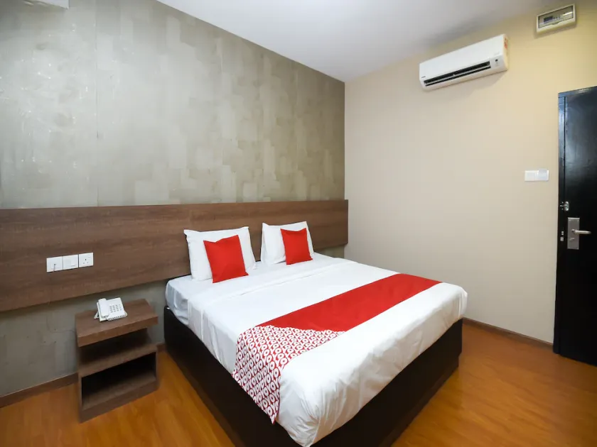 Hong Kong Suites by OYO Rooms - Image 1