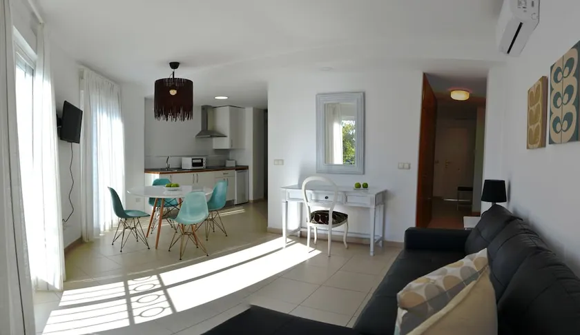 Apartamentos Dos Olivos - Image 1