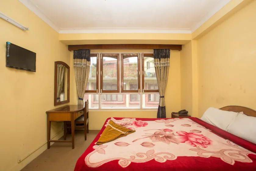 Hotel Red Panda - Image 1