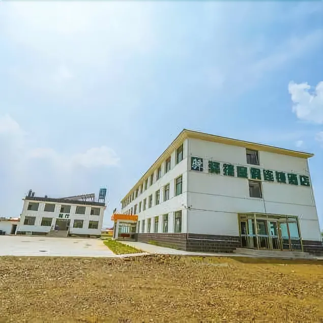 Yijie Holiday Chain Hotel - Image 1