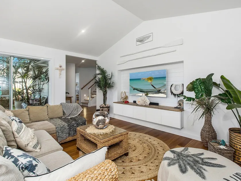 Kia Orana Island Home - Image 1