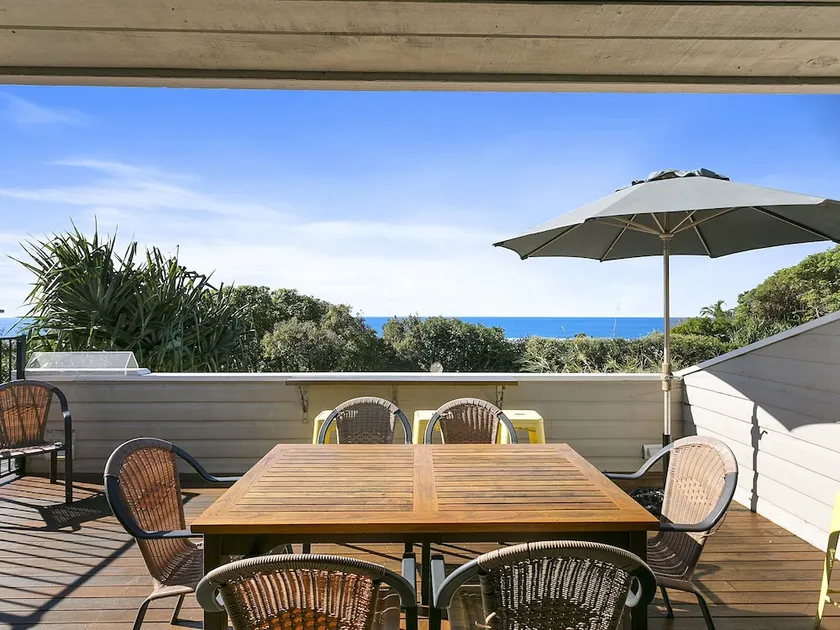 Sunshine Beach Serenity and Pet Friendly ! 9 Seaview Terrace, Sunshine Beach, QLD 4567 - Image 1