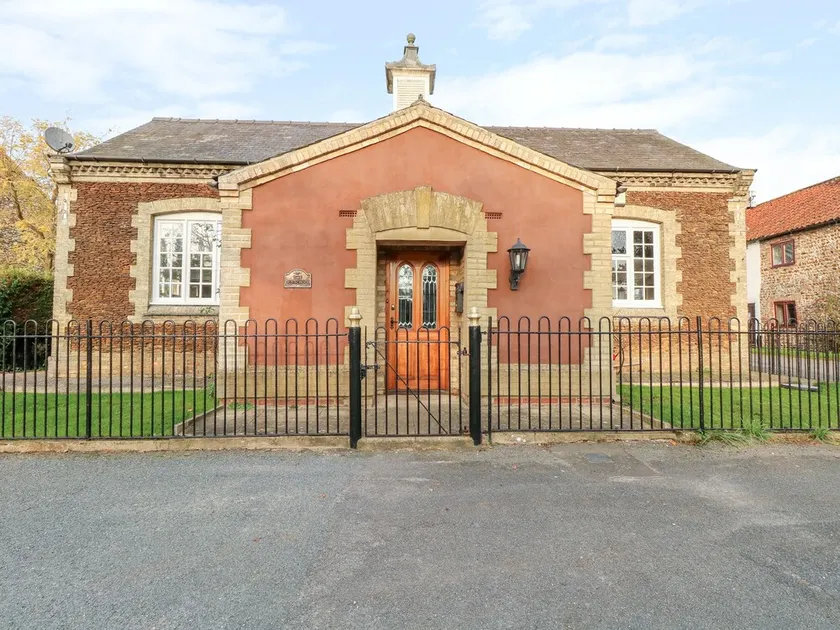 The Old School - Image 1