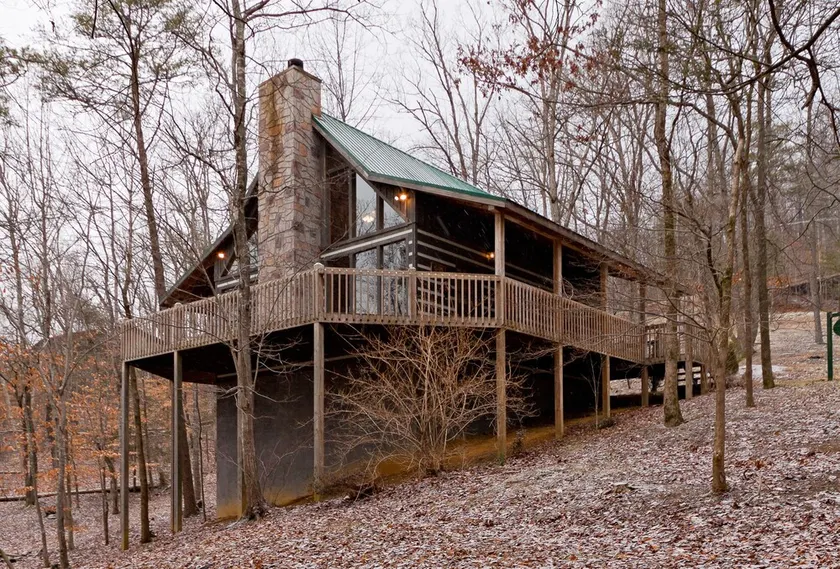 Southern Charm Cabin - Image 1