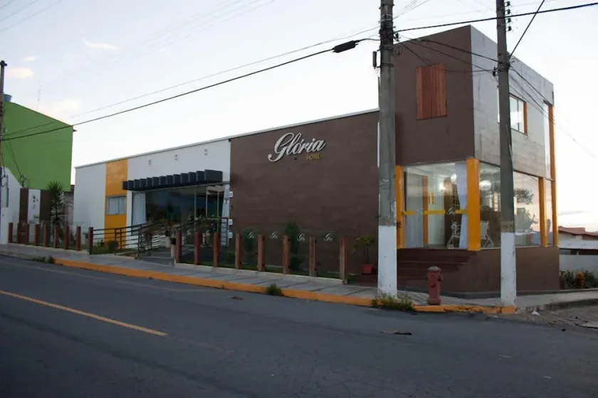 Gloria Hotel - Image 1