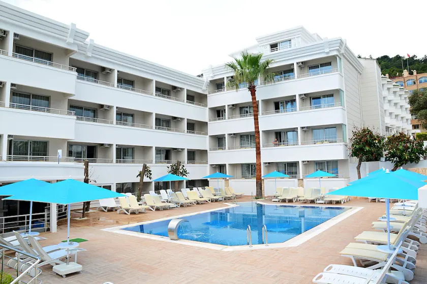 Banu Hotel Luxury - Image 1