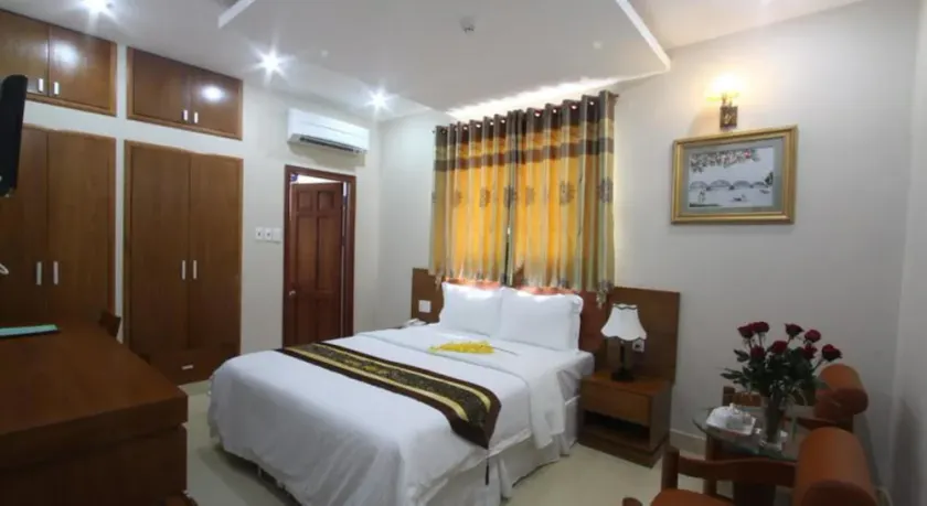 RedDoorz near Gia Dinh Park - Image 1