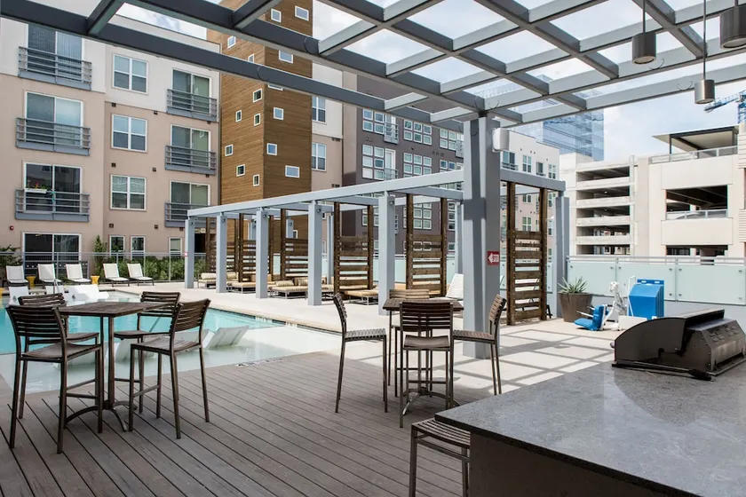 Luxe Apts at The Domain by WanderJaunt - Image 1