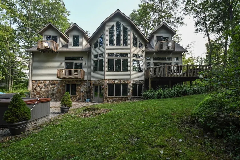Wispering Woods House - Image 1
