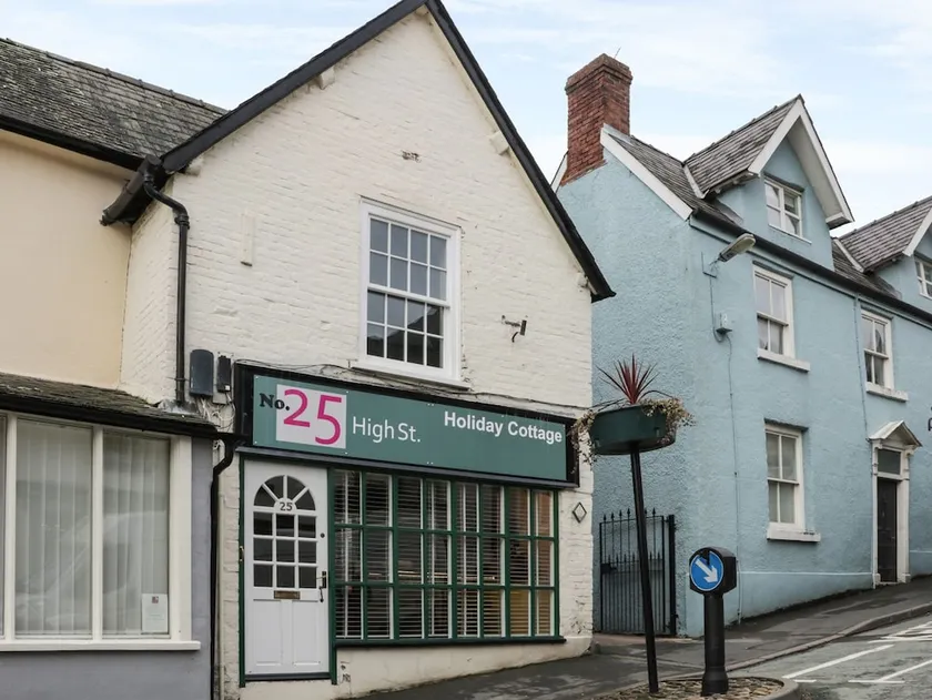 25 High Street - Image 1