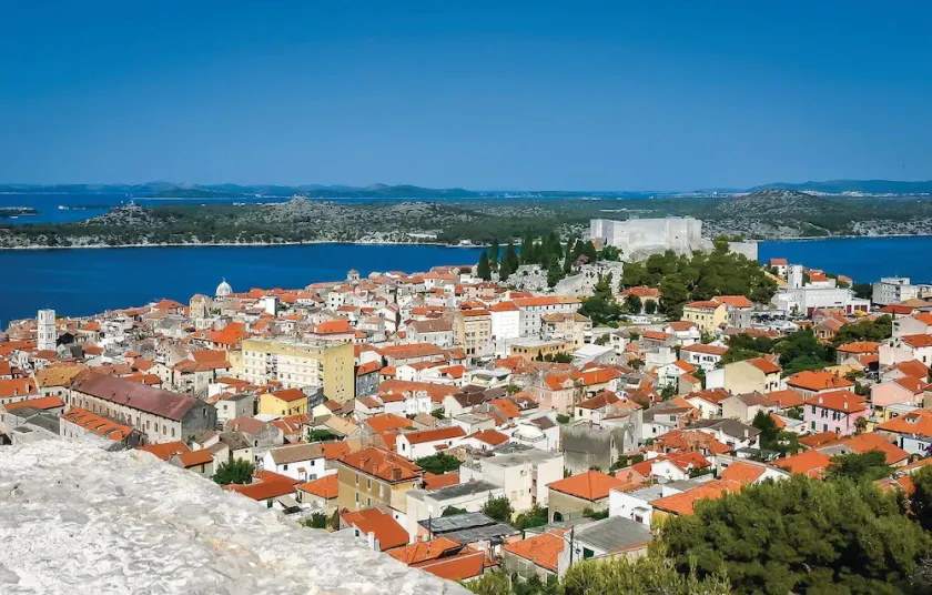 Beautiful Home in Zaboric With Wifi and 3 Bedrooms - Image 1