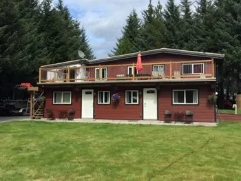 Kitimat Estuary Lodge B&B - Image 1