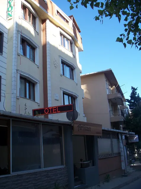 Gozde Otel Pansiyon - Image 1