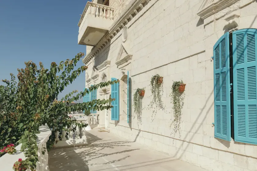 Beit El Bahr - Image 1