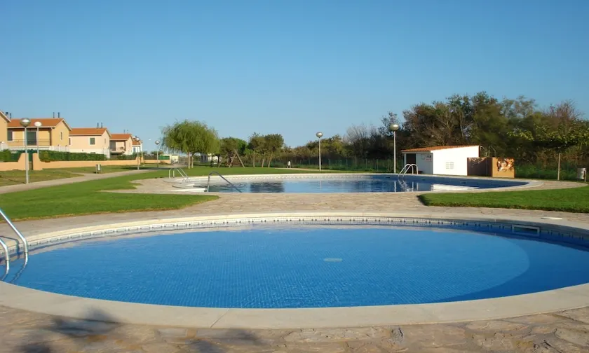 104690 House in Torroella de Montgri - Image 1