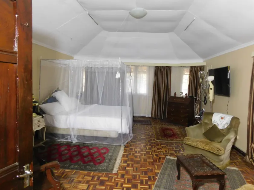 Regal Suites - Image 1