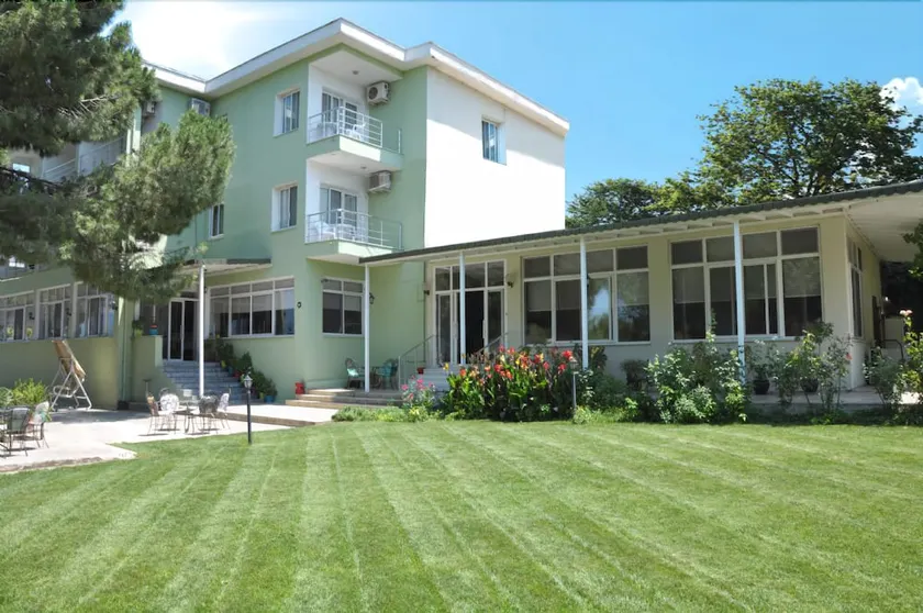 Kyme Hotel - Image 1