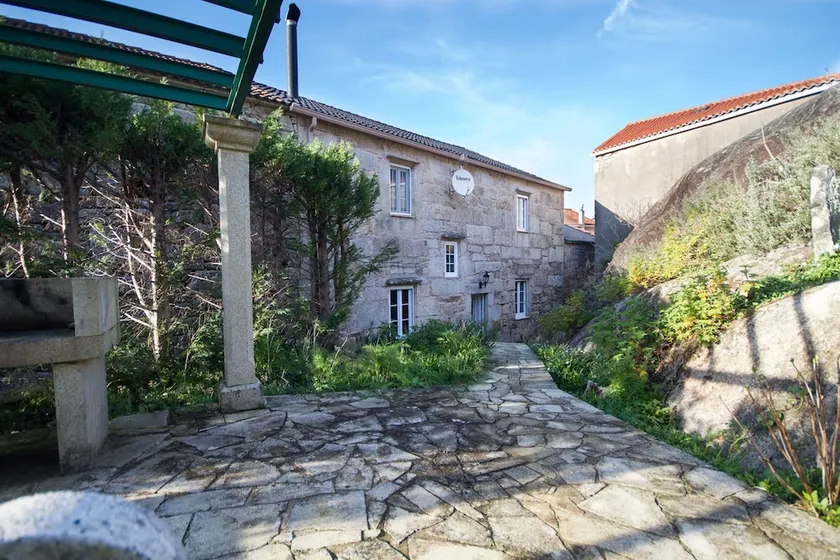 104226 House in Carnota - Image 1