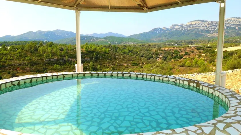 House With in Rossell With Wonderful sea View and Enclosed - Image 1