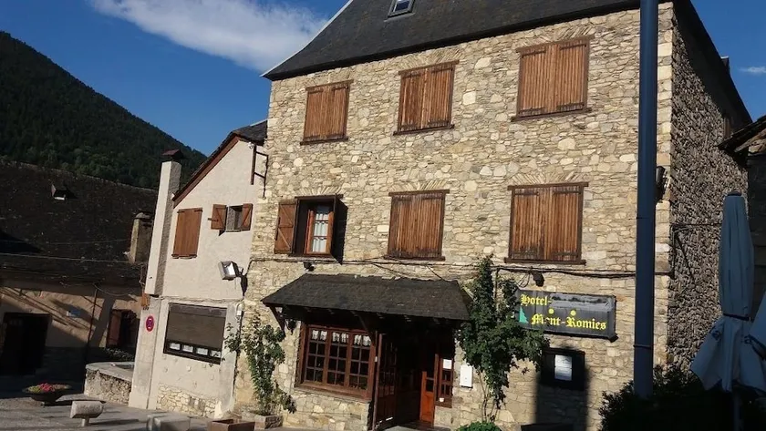 Hotel Mont Romies - Image 1