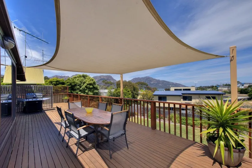 Dove On Freycinet - Image 1
