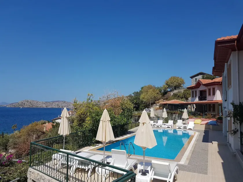 Saranda Club Hotel - Image 1