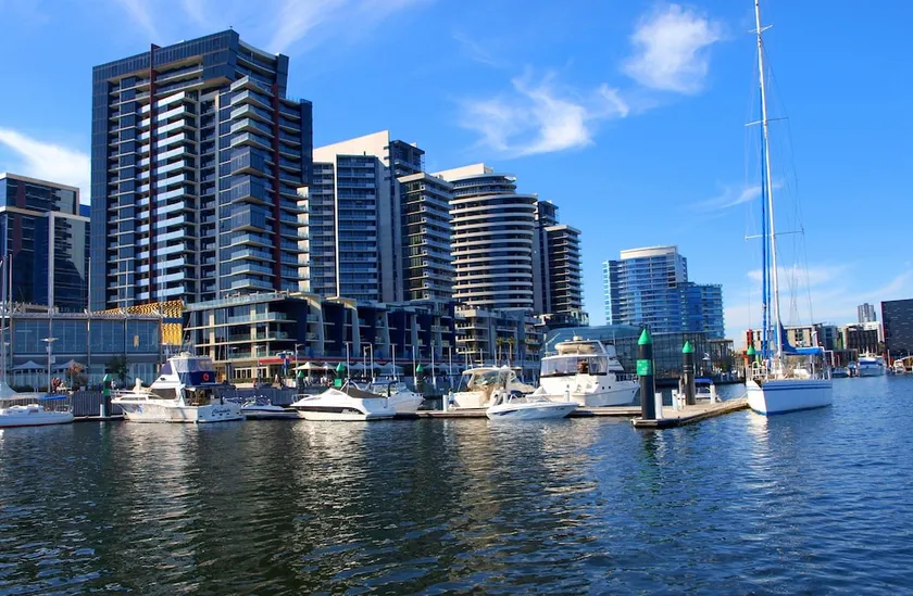 Docklands Prestige Apartments - Image 1