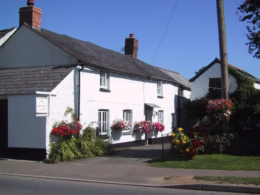 Tregenver Bed and Breakfast - Image 1