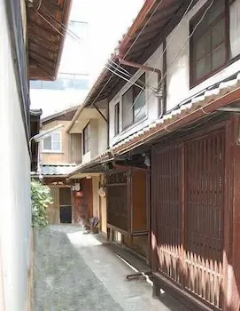 Kyomachiya Shijokarasuma-an - Image 1