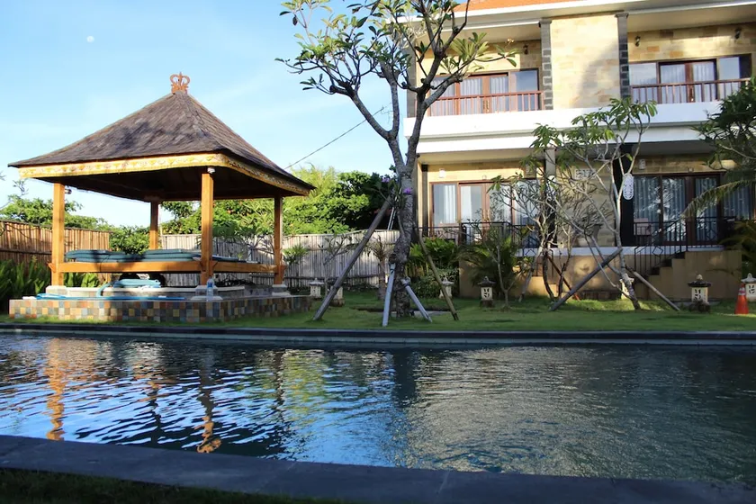 Rencang Family Homestay - Image 1