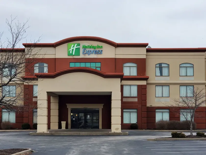 Holiday Inn Express St. Louis Airport - Maryland Heights - Image 1