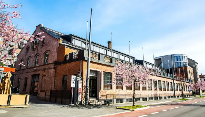 Central City Apartments - Image 1