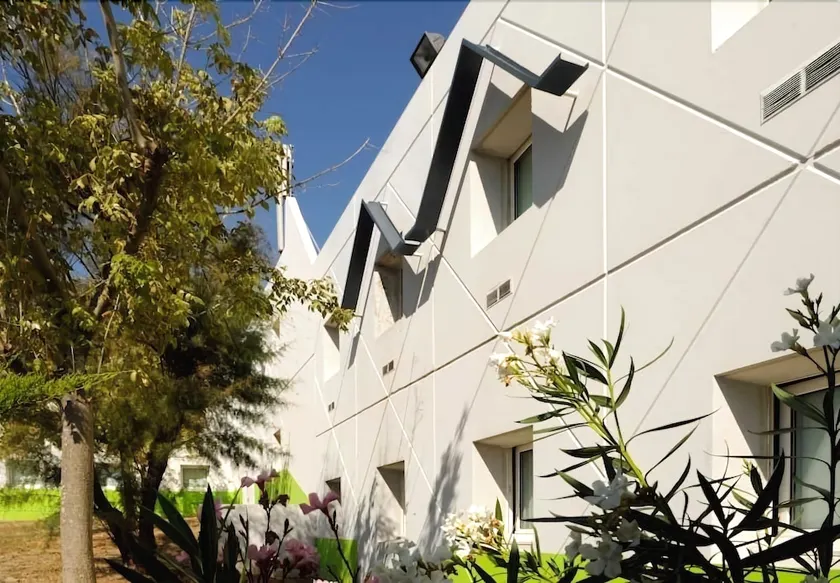 Lemon Hotel - Mery sur Oise/Cergy - Image 1