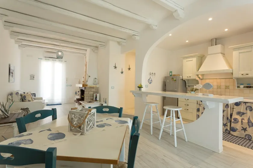 Acqua Azzurra Holiday Home - Image 1