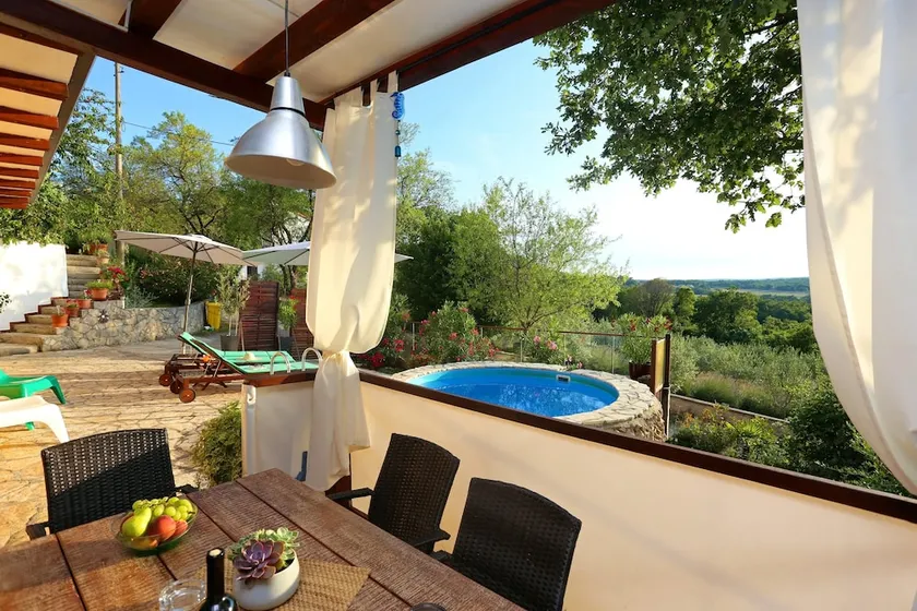 House With 2 Bedrooms in Hrvatska, With Private Pool, Furnished Terrace and Wifi - 3 km From the Beach - Image 1