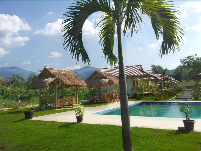 Smile Resort Chiangmai - Image 1
