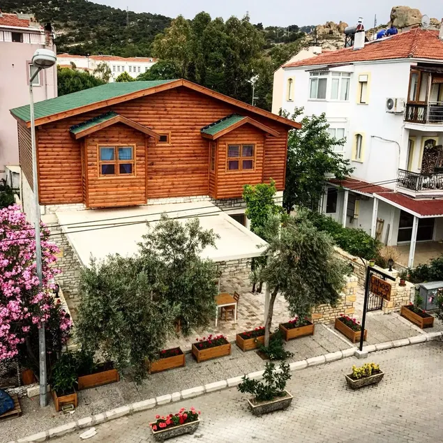Lithos Hotel - Image 1