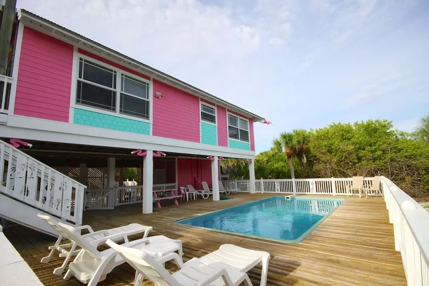 Flamingo House - Image 1