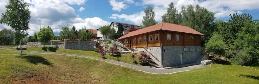 Plitvicka Vila - Image 1