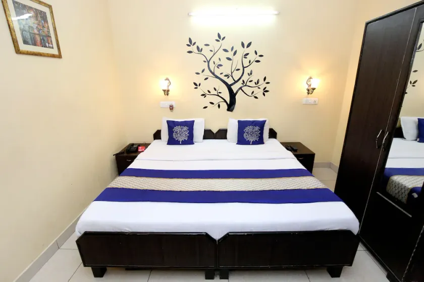 Hotel Star City - Image 1