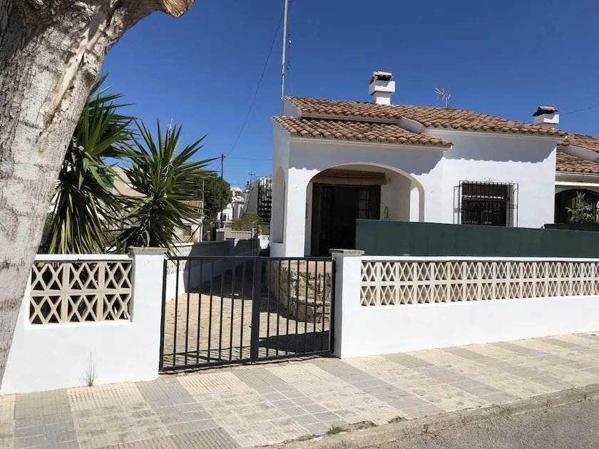 House With 3 Bedrooms in Oliva, With Furnished Terrace - 300 m From the Beach - Image 1