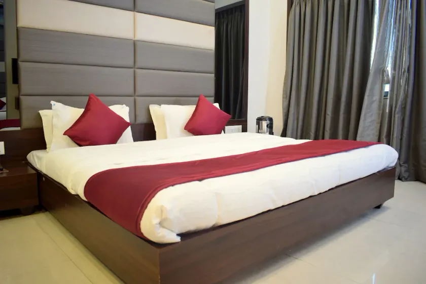 Hotel Sunrise Palace - Image 1