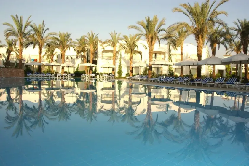 Luna Sharm Hotel - Image 1
