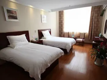 GreenTree Inn Nantong Tongzhou District Textile City Bus Station Express Hotel - Image 1