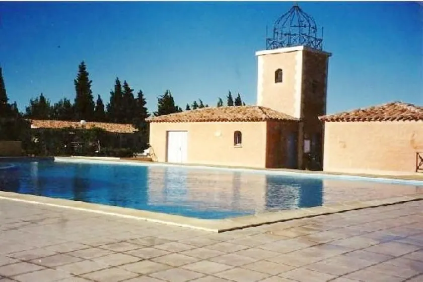 House With 2 Bedrooms in Eyguières, With Shared Pool, Furnished Terrace and Wifi - Image 1