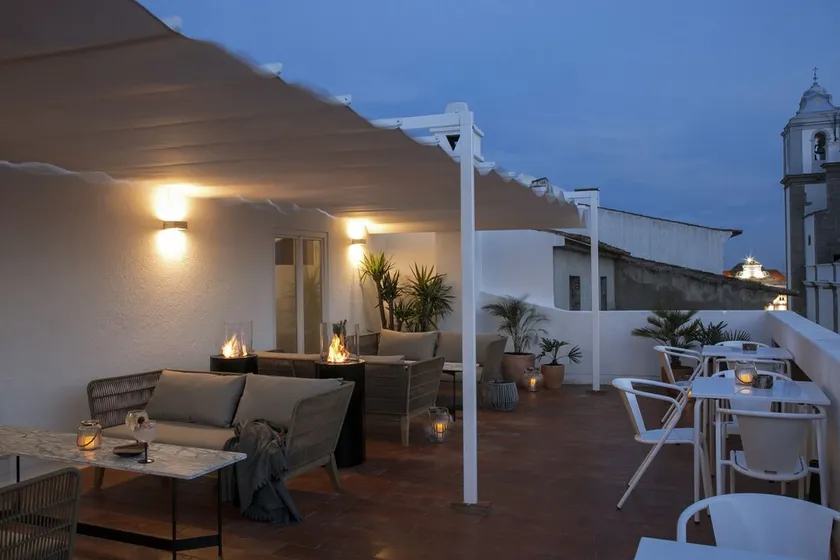 Valeriana Exclusive Guesthouse - Image 1