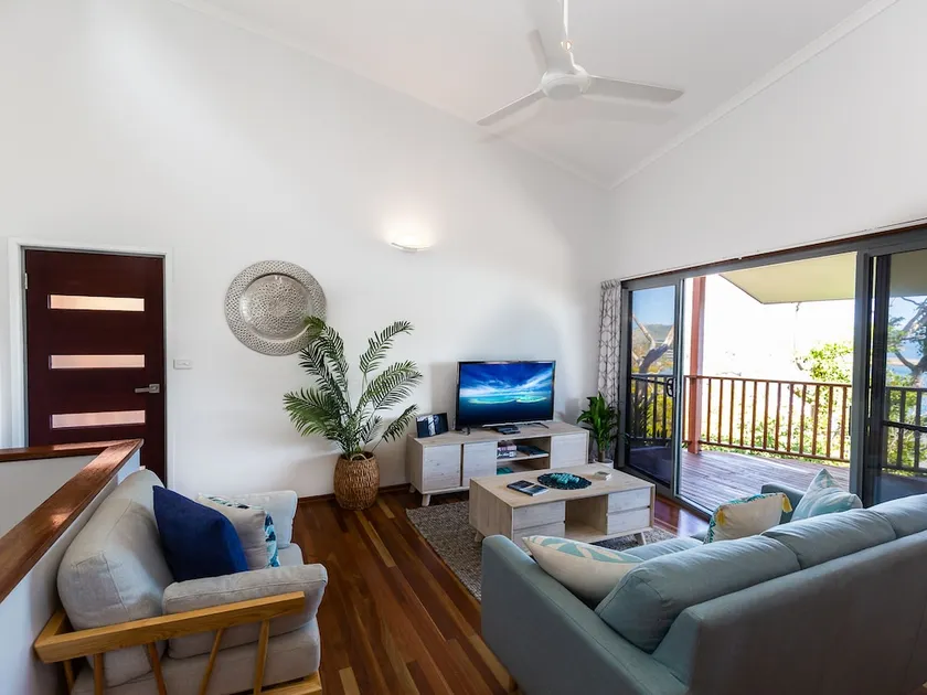 Casuarina 18 on Hamilton Island - Image 1