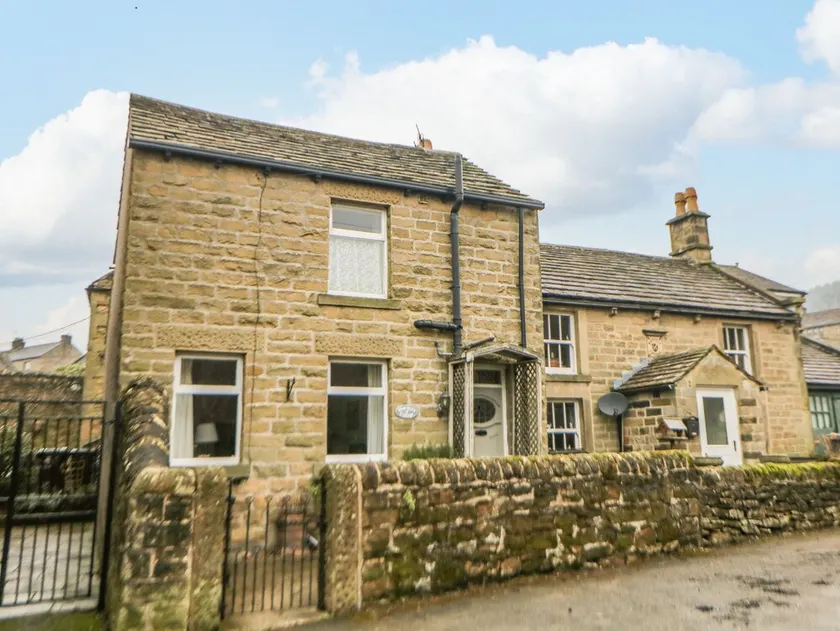 Hawthorn Cottage - Image 1