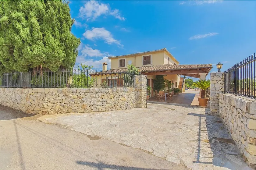 Finca Can Joanet - Image 1
